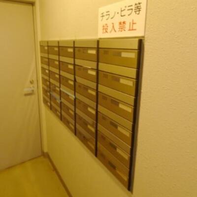 
						共用施設